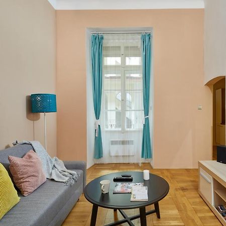 شقة Prague Days - Cozy Flat In The Old Town المظهر الخارجي الصورة