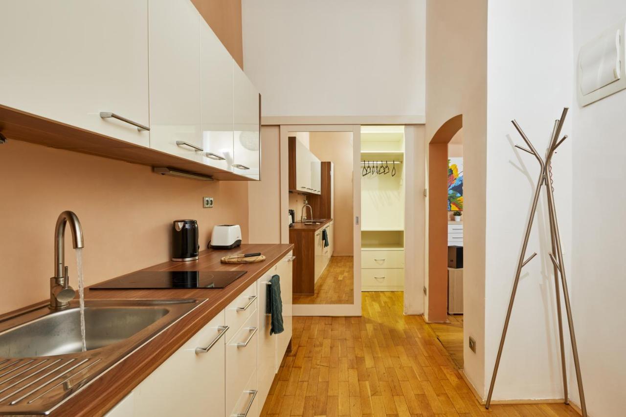 شقة Prague Days - Cozy Flat In The Old Town المظهر الخارجي الصورة