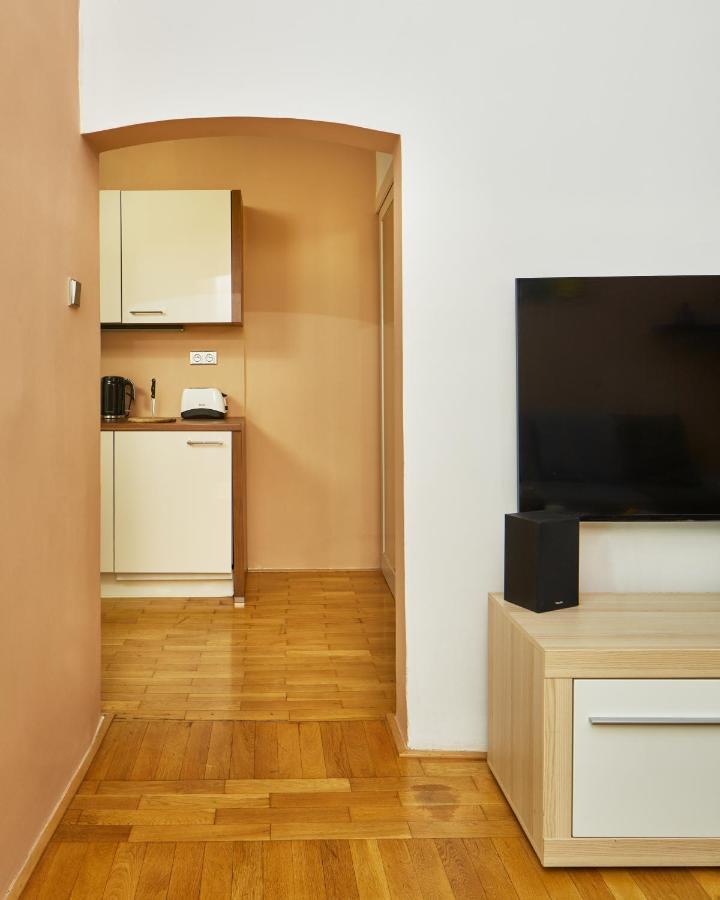 شقة Prague Days - Cozy Flat In The Old Town المظهر الخارجي الصورة